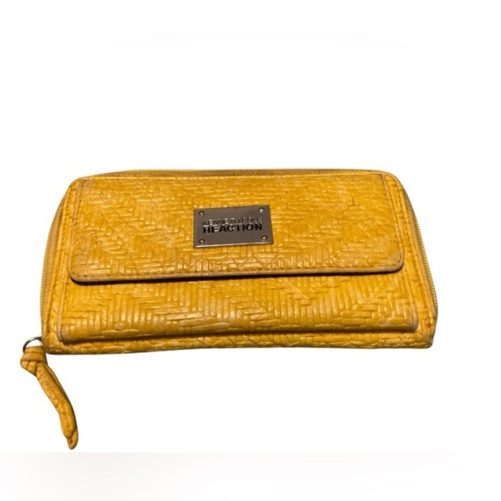 Kenneth Cole Reaction Wallet Textured woven Mustard yellow